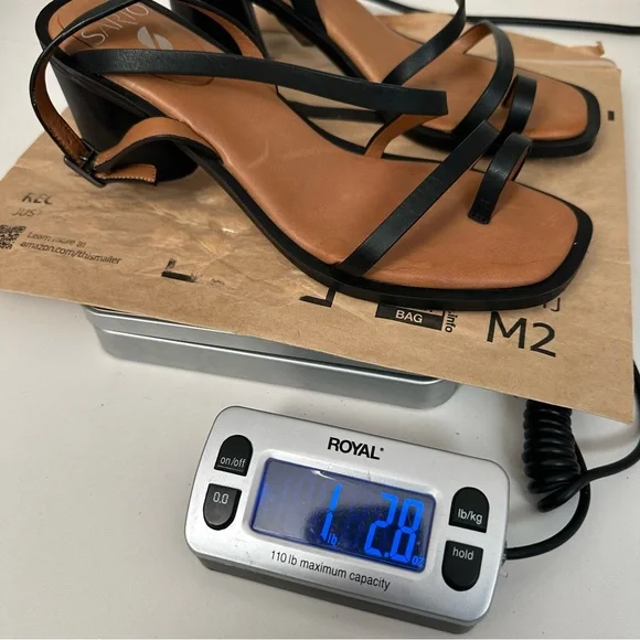 Franco Santo Sz 8.5M A-Rache Toe Loop Black Strappy Women's Sandals Leather - Picture 9 of 9